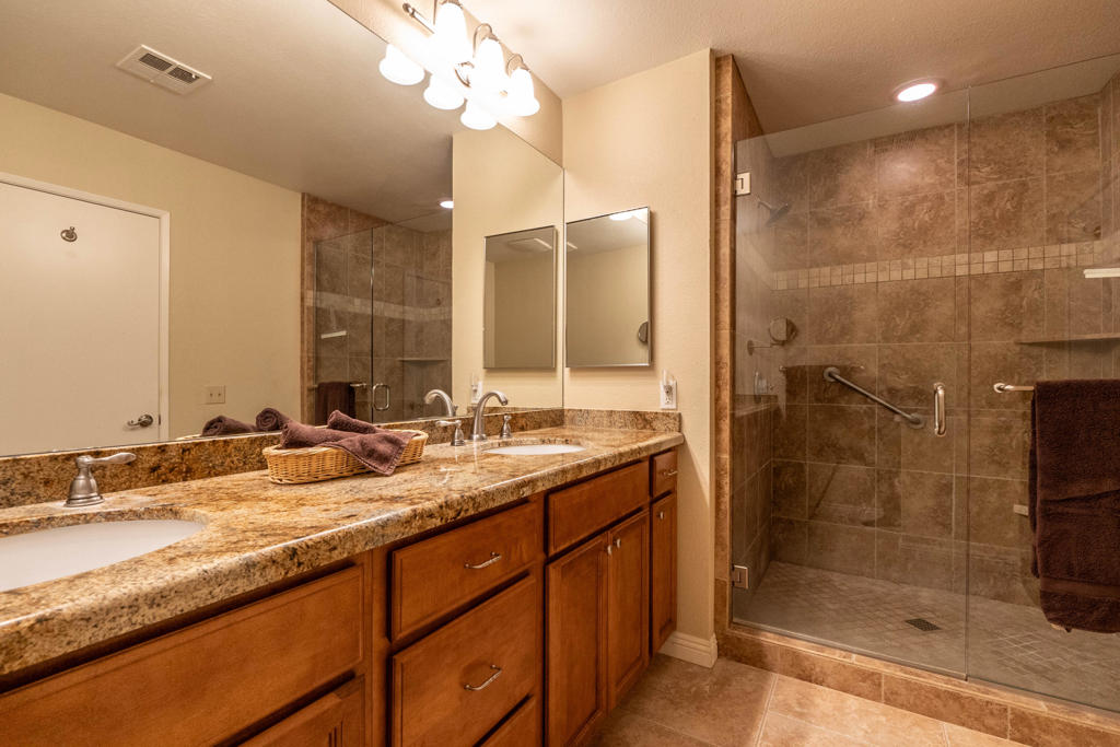 76623 Daffodil Drive Property Photo 32
