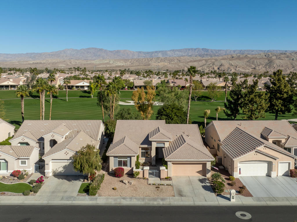78570 Sunrise Mountain Property Photo 1