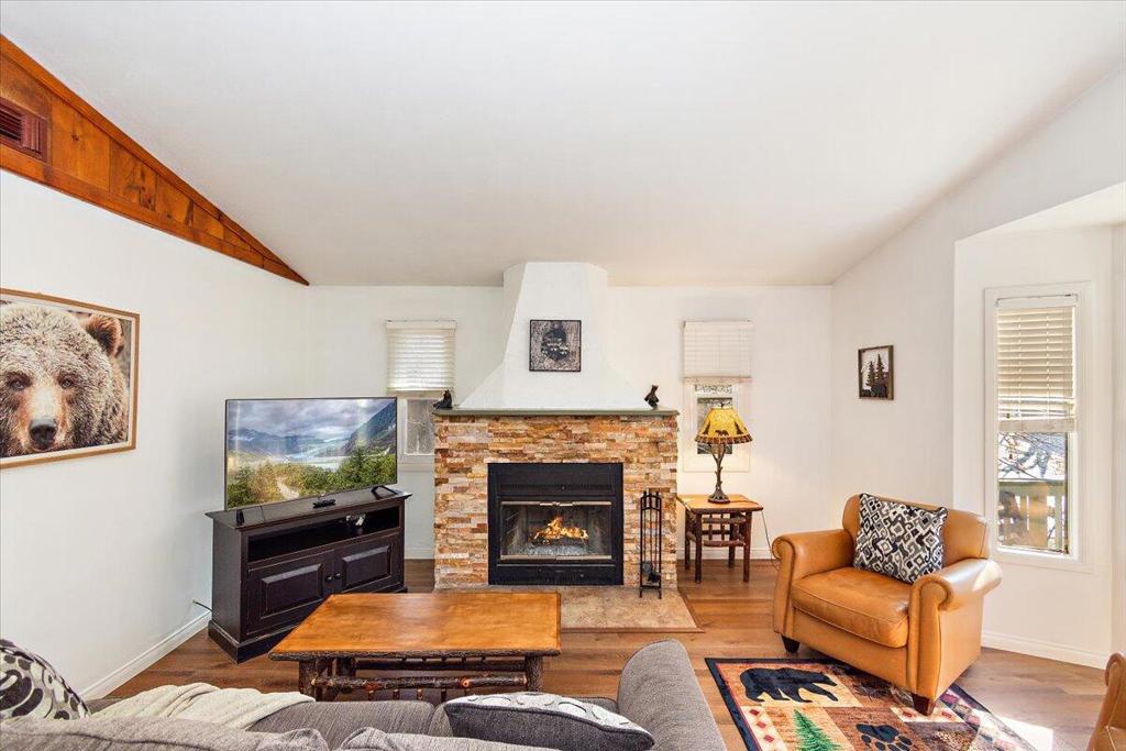 43546 Bow Canyon Road Property Photo 3