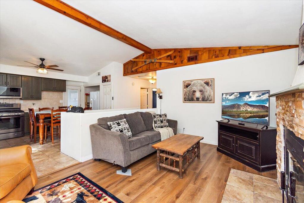 43546 Bow Canyon Road Property Photo 4