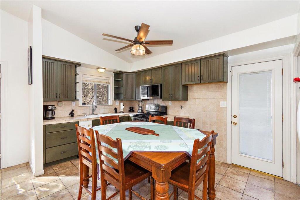 43546 Bow Canyon Road Property Photo 6