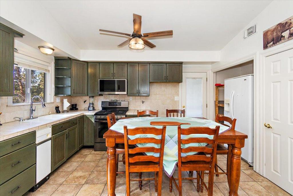 43546 Bow Canyon Road Property Photo 7