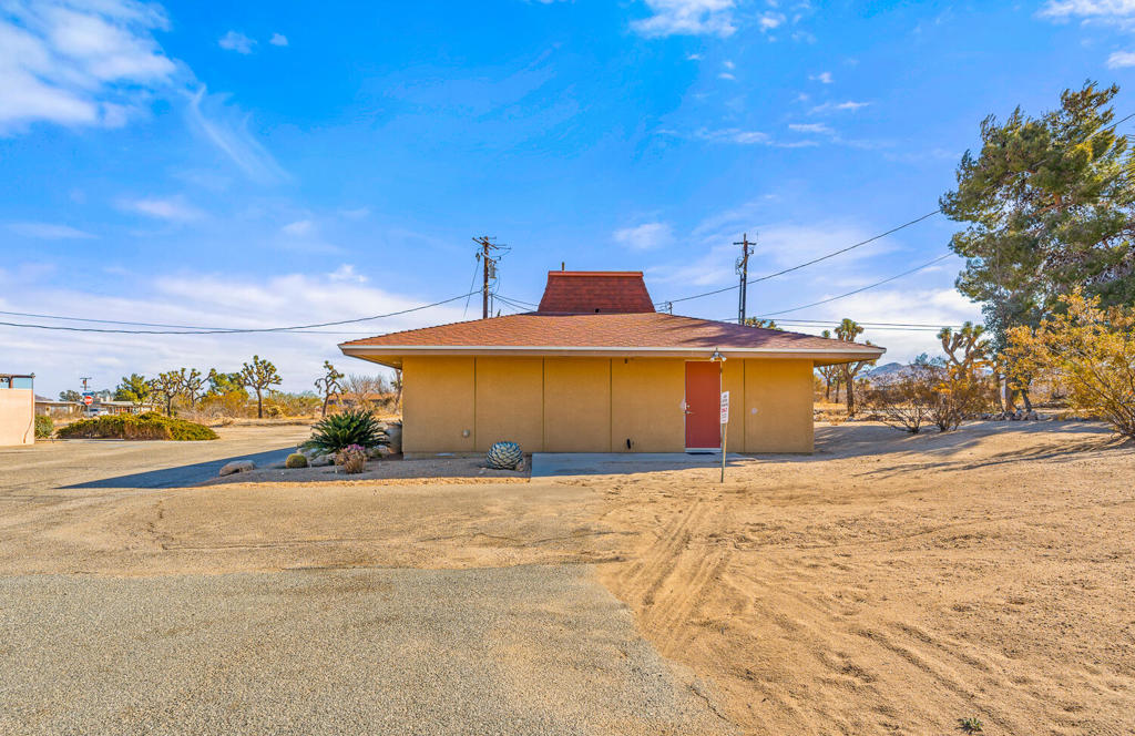 7328 Valley Vista Avenue Property Photo 4