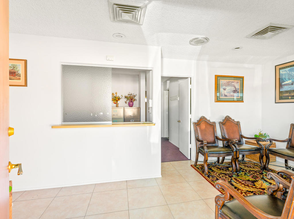 7328 Valley Vista Avenue Property Photo 8
