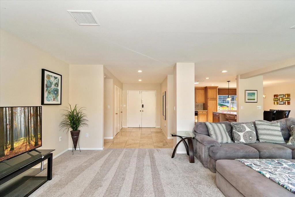 72818 Skyward Way Property Photo 4