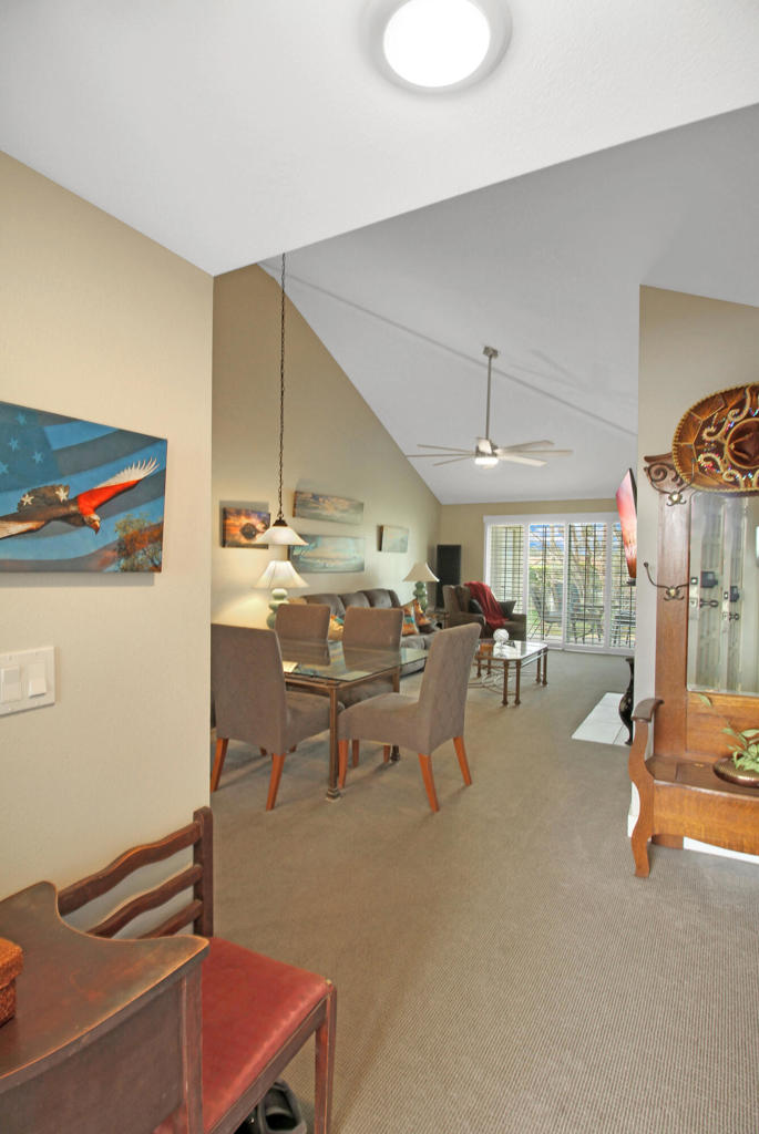 43735 Avenida Alicante Property Photo 3