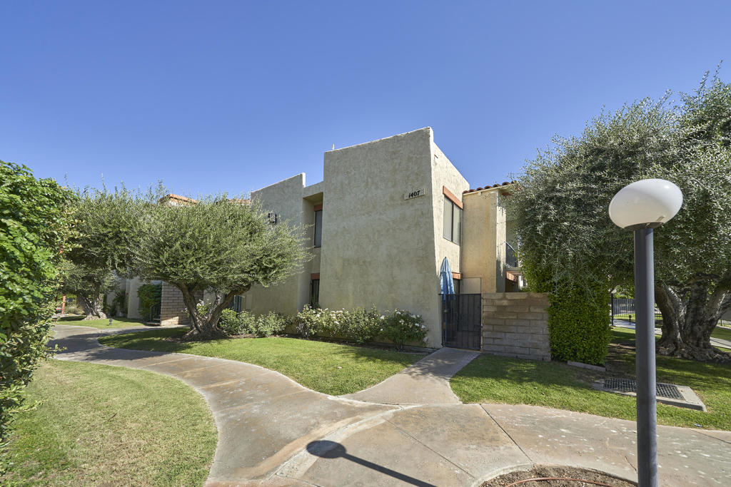 1409 N Sunrise Way 43 Property Photo 2