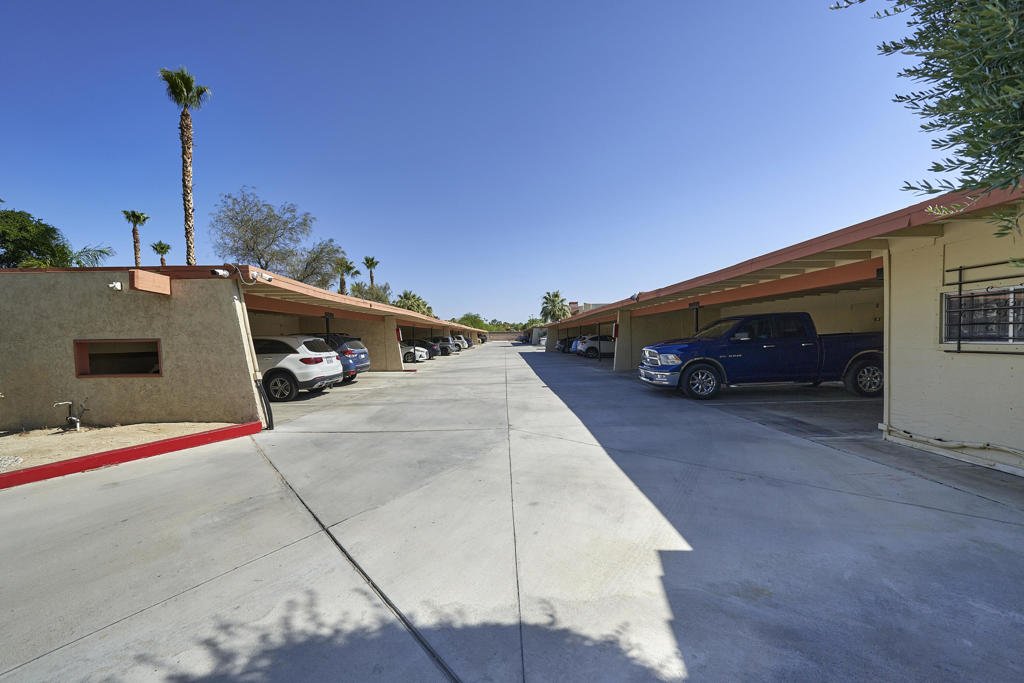 1409 N Sunrise Way 43 Property Photo 6