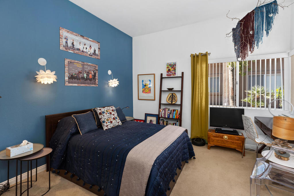 56 Oak Tree Drive Property Photo 8