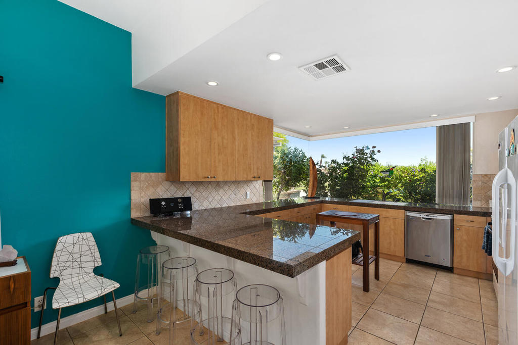 56 Oak Tree Drive Property Photo 12