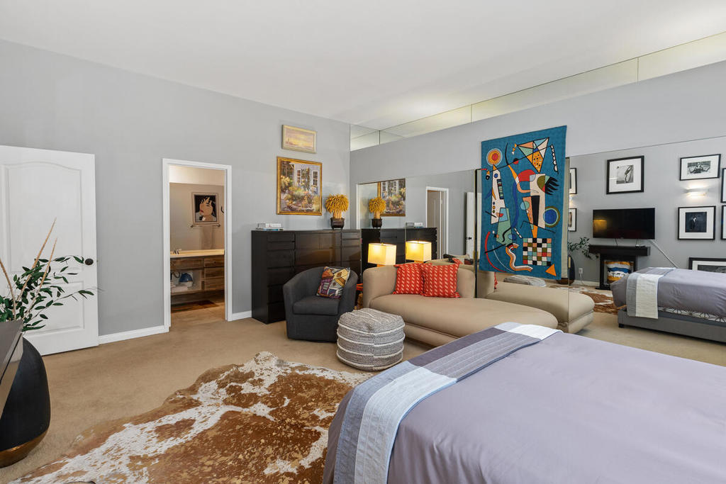 56 Oak Tree Drive Property Photo 18