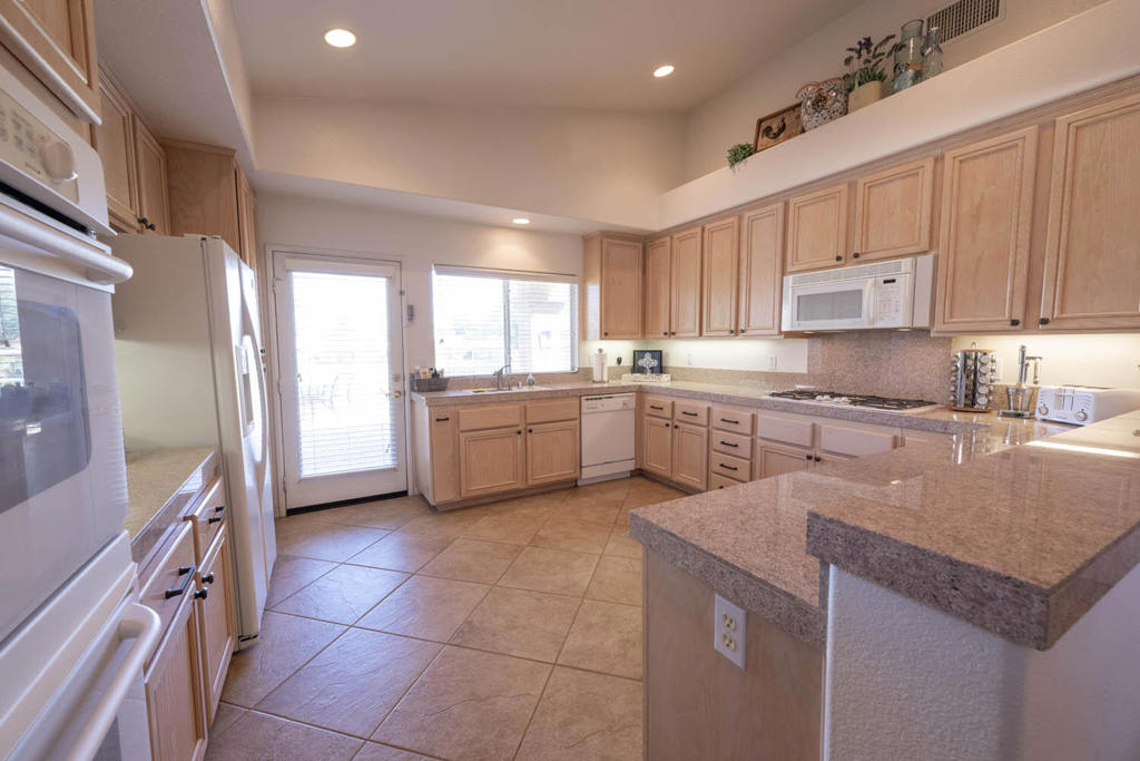 45338 Coeur Dalene Drive Property Photo 9