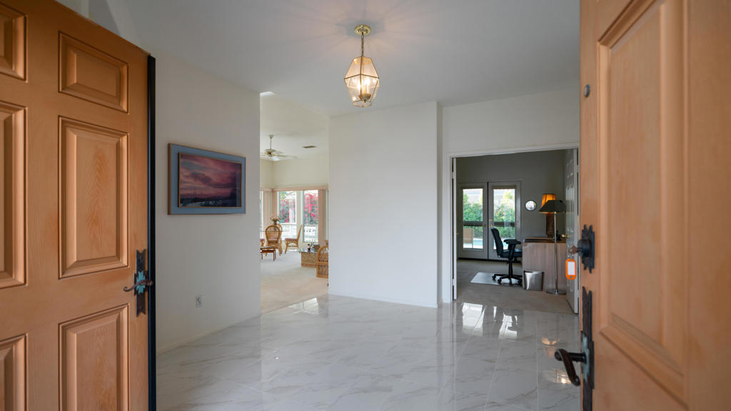 38731 Desert Mirage Drive Property Photo 2