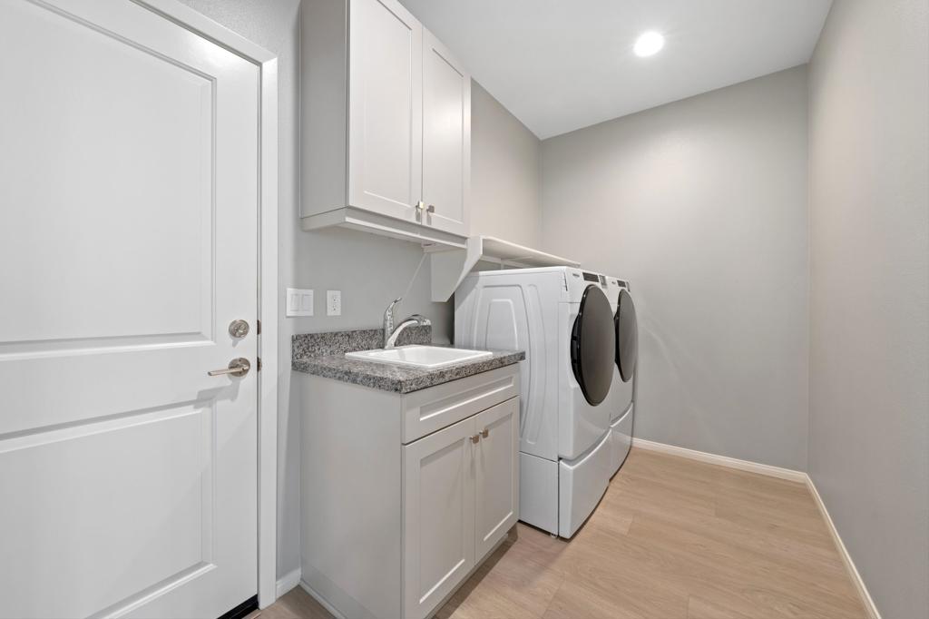 51515 Whiptail Drive Property Photo 27