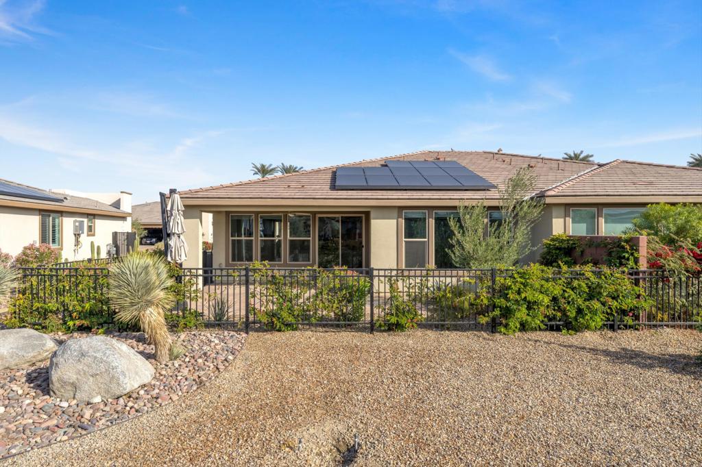 51515 Whiptail Drive Property Photo 28