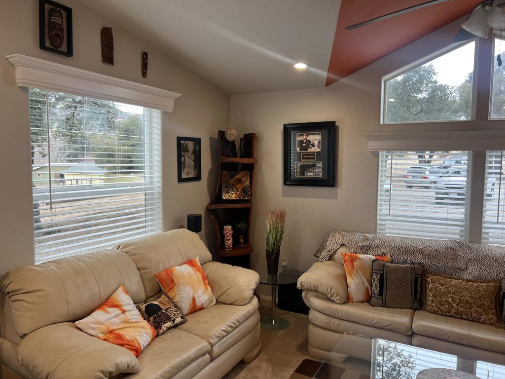 16680 Valley Hi Drive Property Photo 3