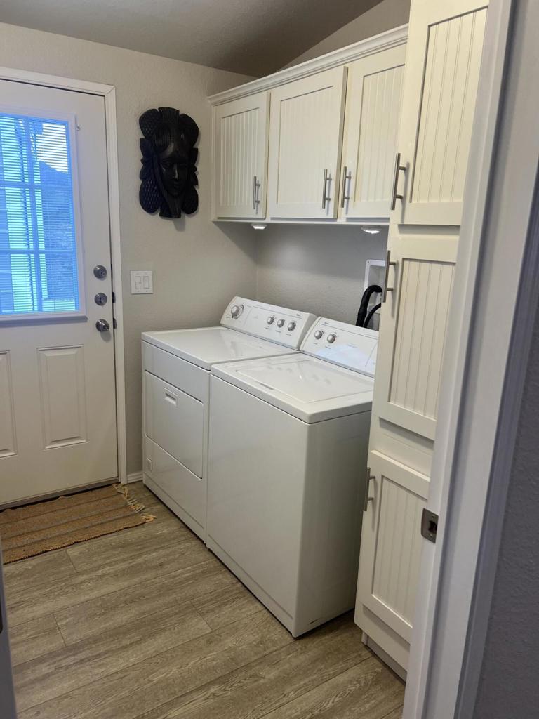 16680 Valley Hi Drive Property Photo 9