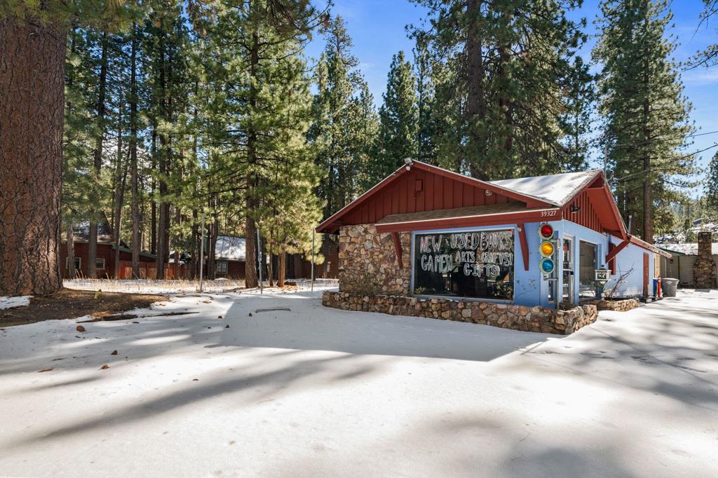 39327 Big Bear Boulevard Property Photo 3