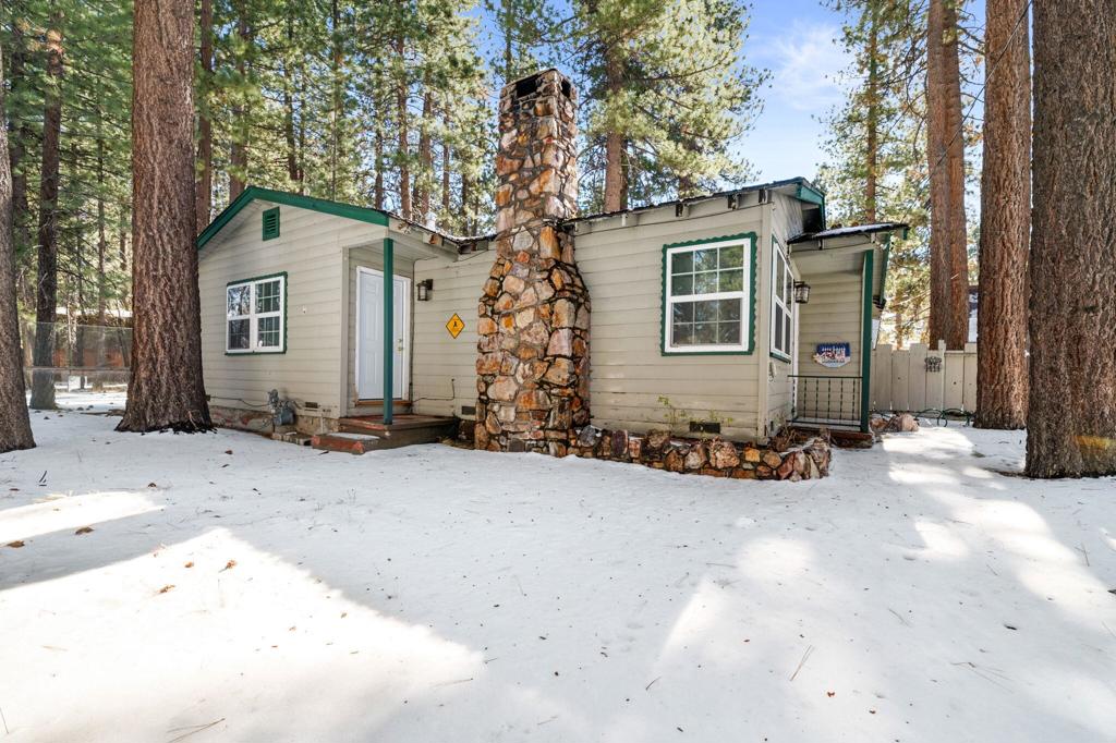 39327 Big Bear Boulevard Property Photo 15