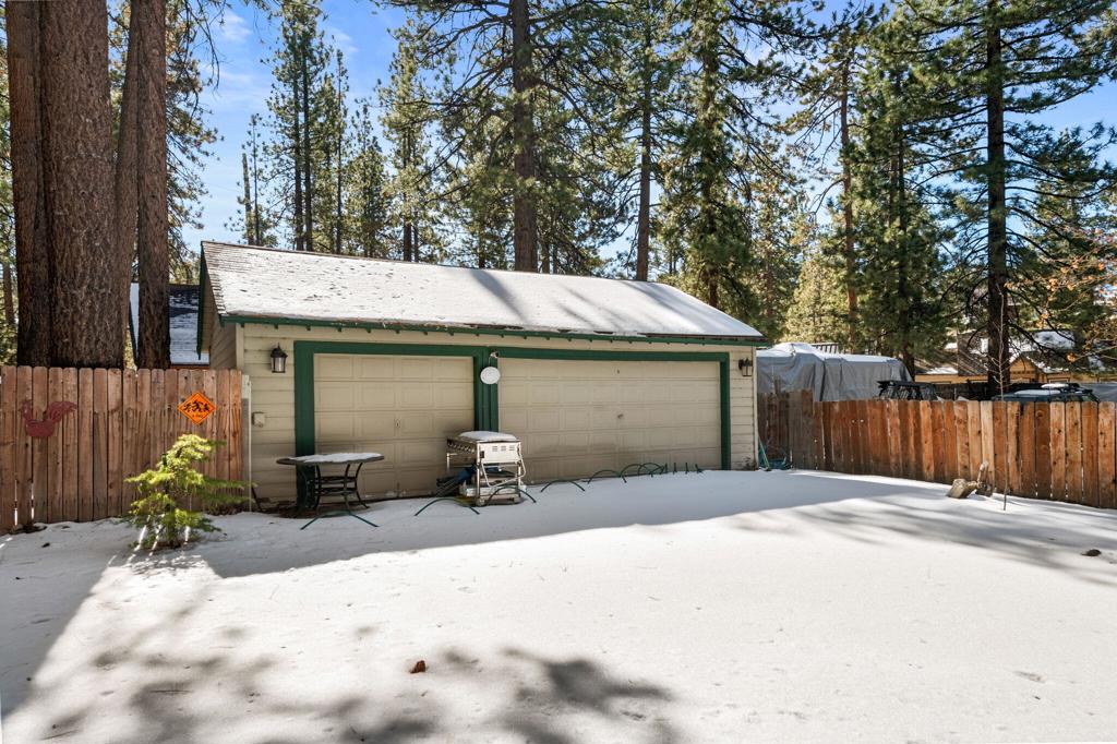 39327 Big Bear Boulevard Property Photo 34