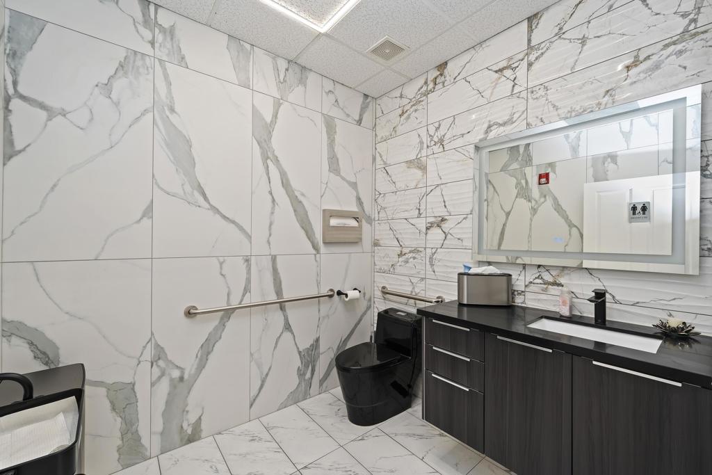 35400 Bob Hope Drive 202 Property Photo 10