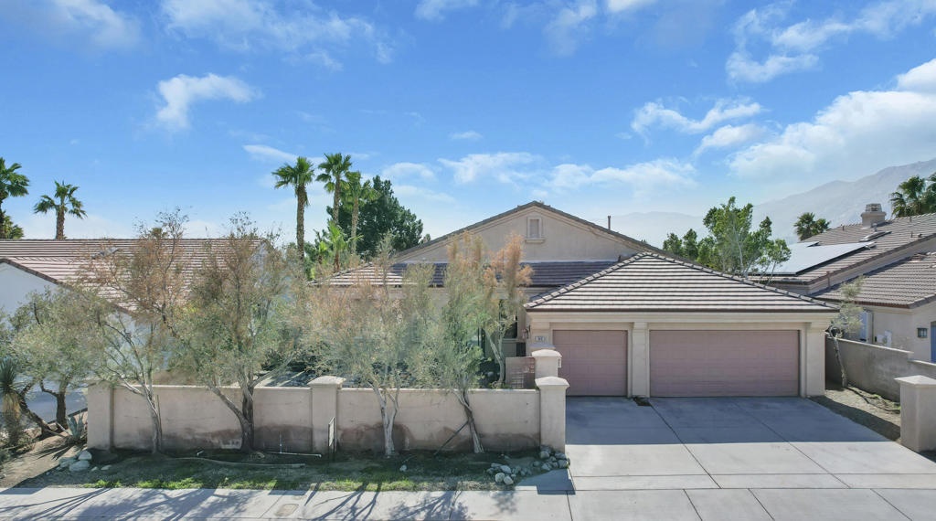 1041 E ViA San Dimas Road Property Photo 1