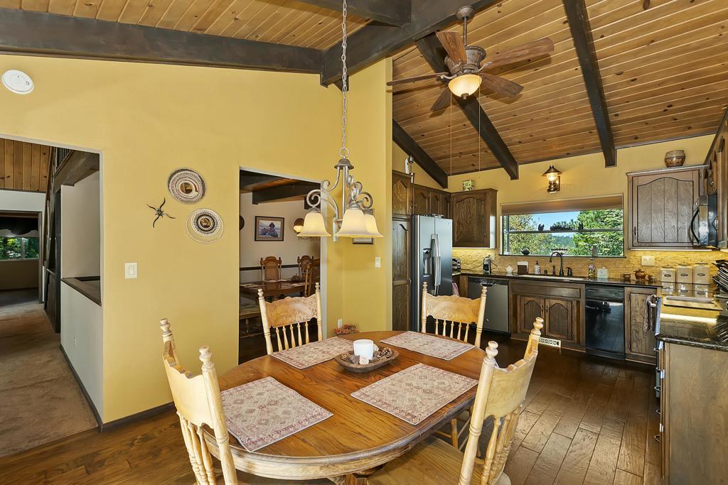 273 Shasta Drive Property Photo 10