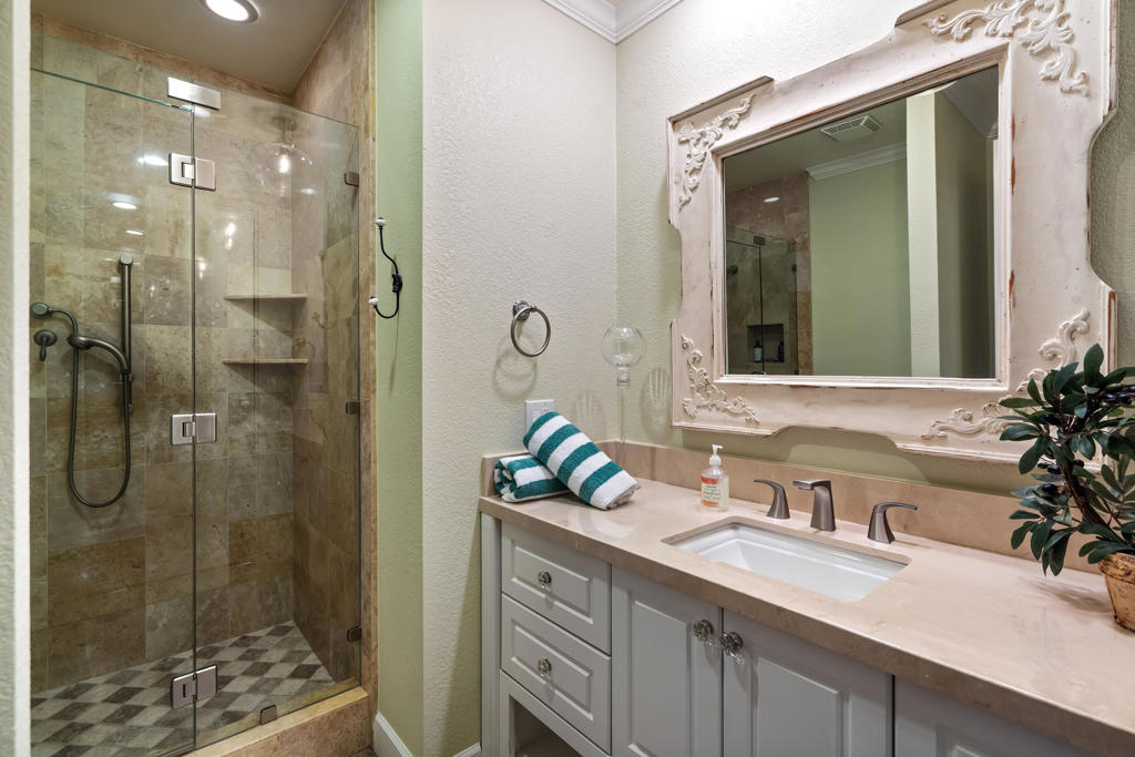72687 Spyglass Lane Property Photo 38