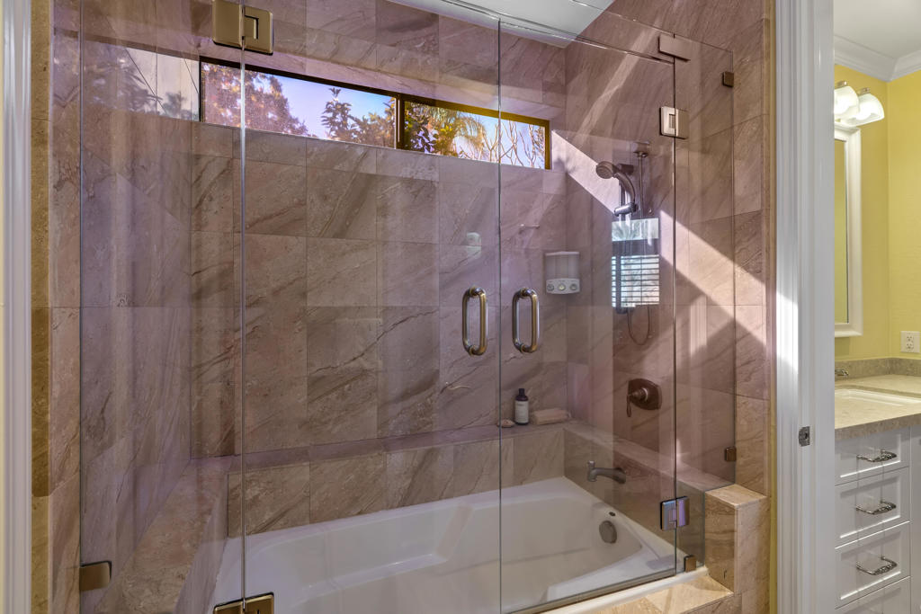 72687 Spyglass Lane Property Photo 46