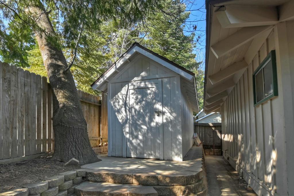 292 Heliotrope Drive Property Photo 36