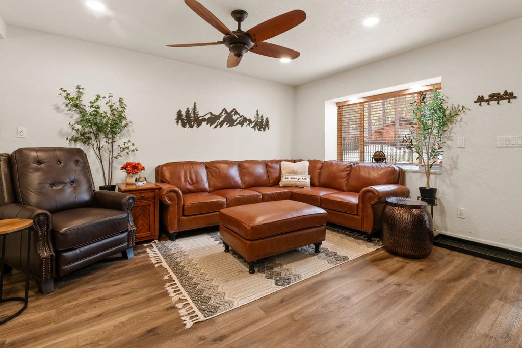 42534 La Cerena Avenue Property Photo 7