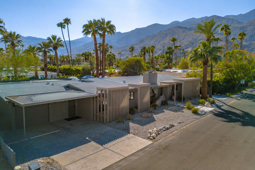 1251 E San Lorenzo Road Property Photo 9