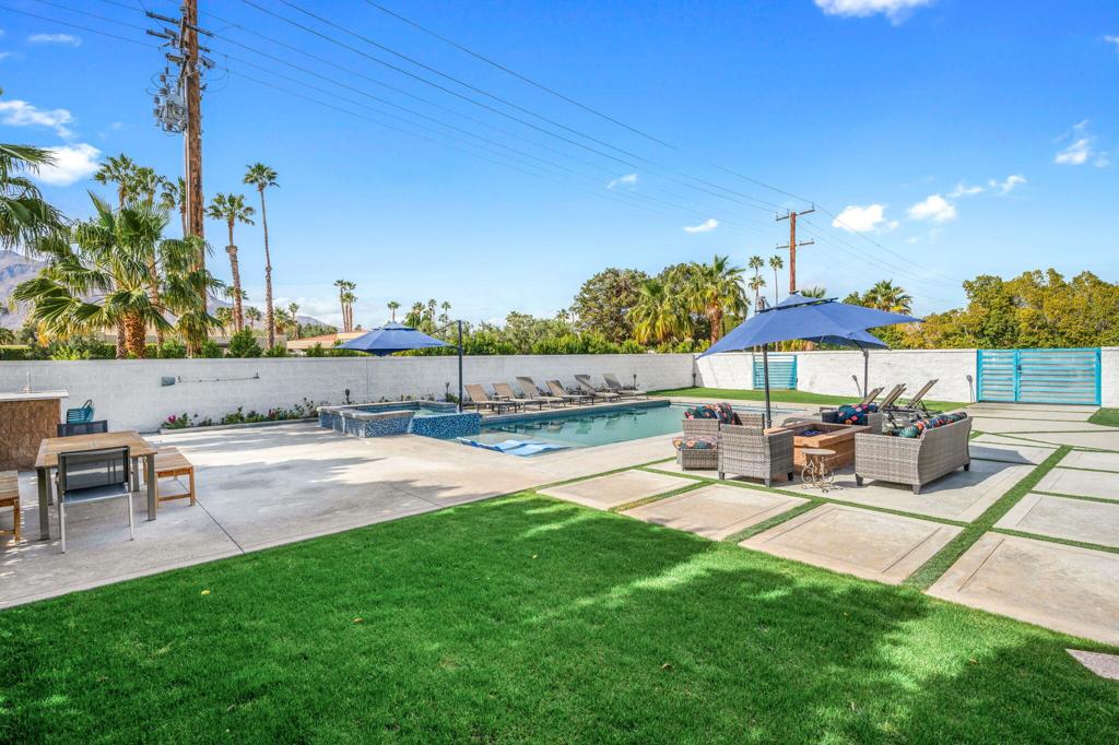 2932 N Sunrise Way Property Photo 8