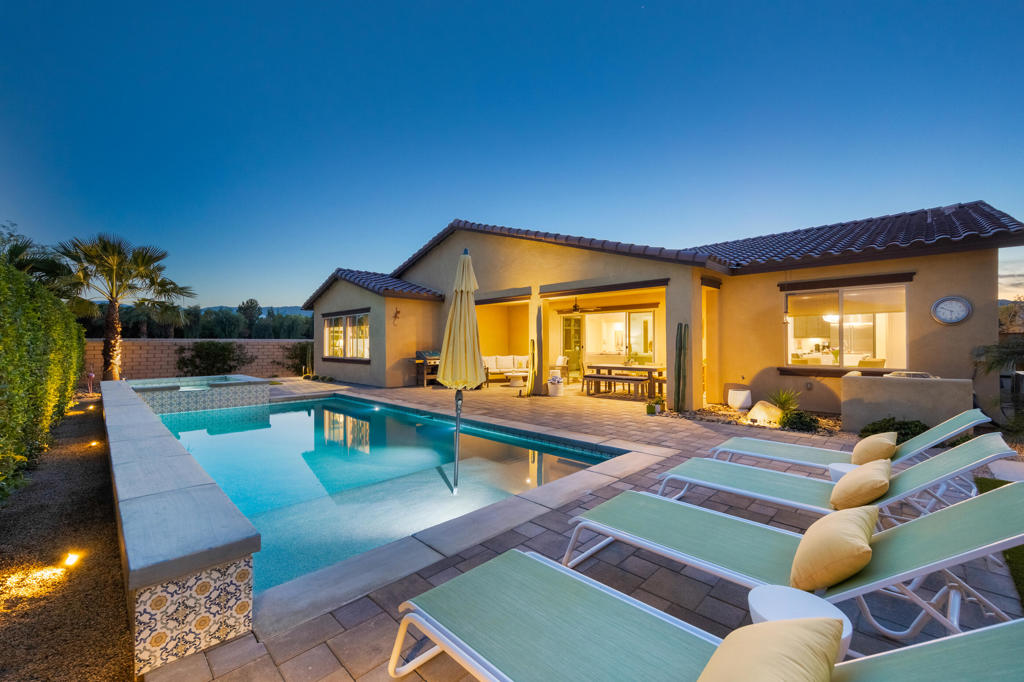 52900 Jalisco Property Photo