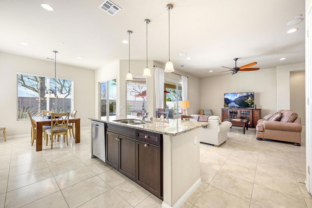 39061 Camino Las Hoyes Property Photo 6