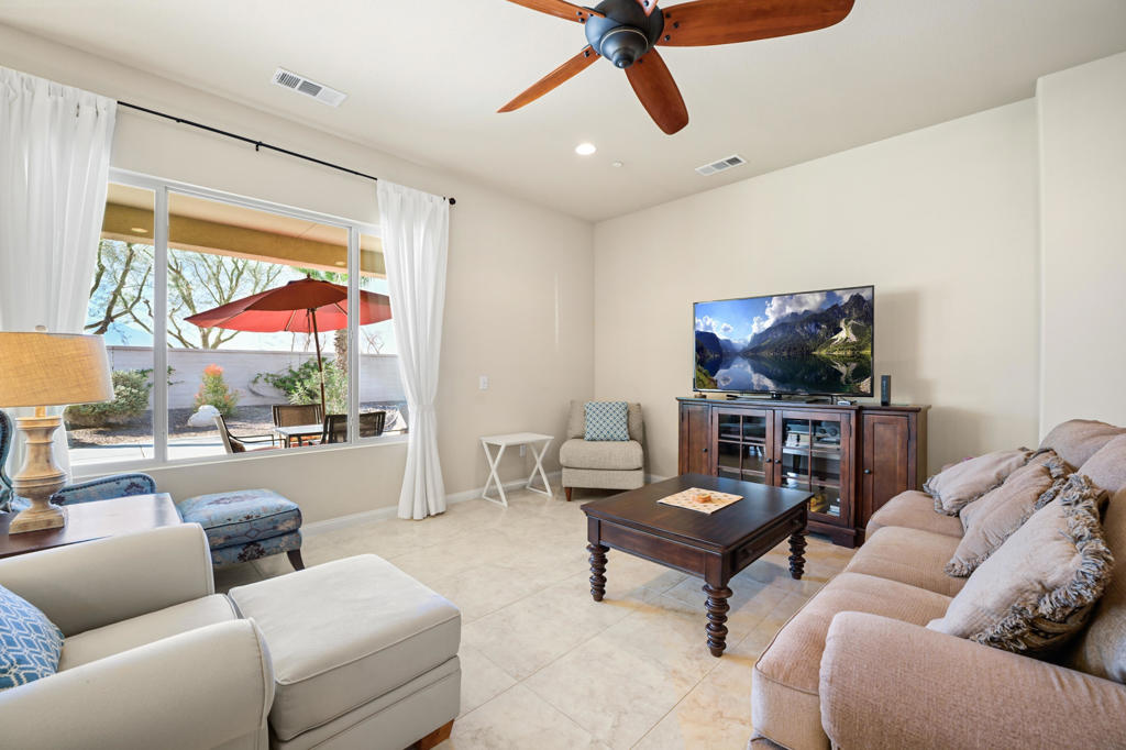39061 Camino Las Hoyes Property Photo 9