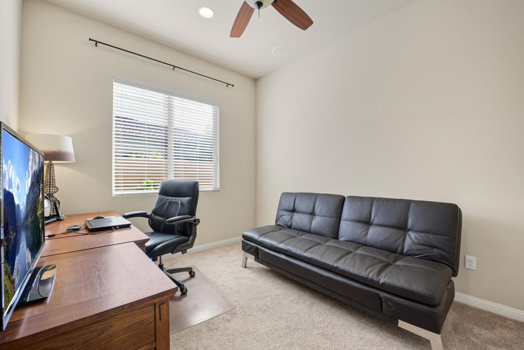 39061 Camino Las Hoyes Property Photo 20