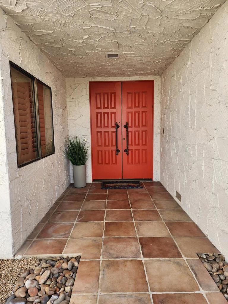1597 E Sierra Way Property Photo 2