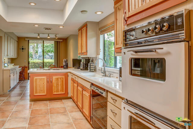 1597 E Sierra Way Property Photo 10