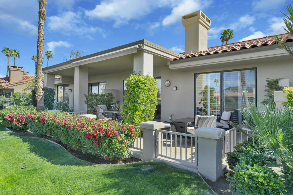 38921 Wisteria Drive Property Photo 1