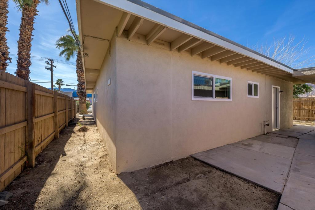 44858 Santa Anita Avenue Property Photo 11