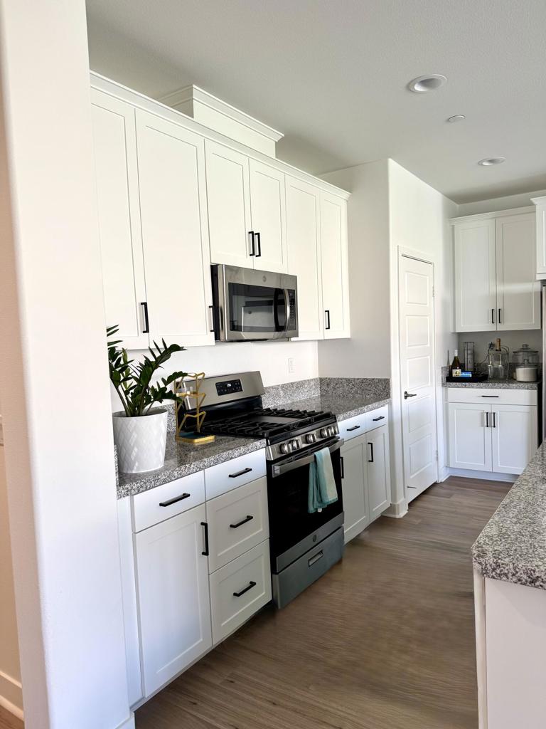 1678 Park Village Drive Property Photo 6