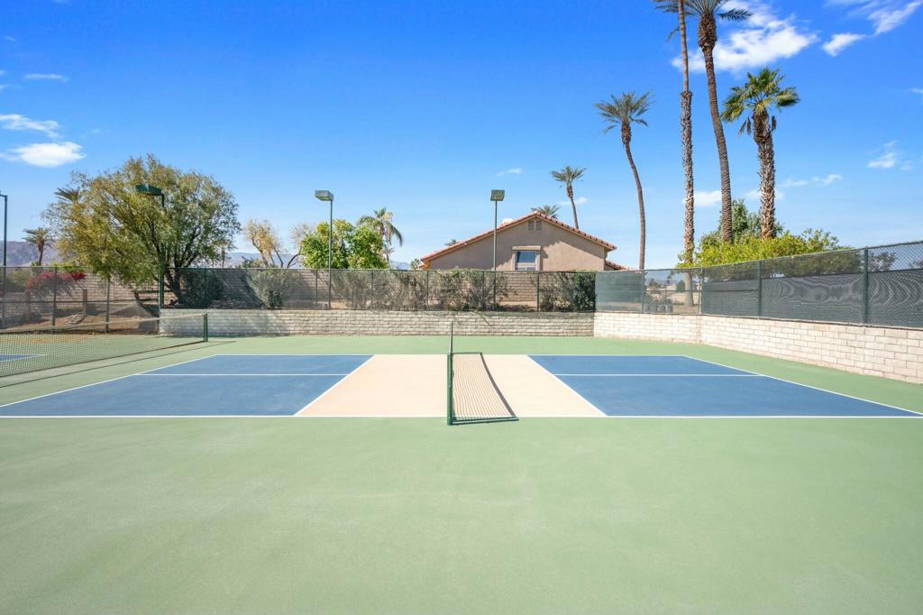 154 Wimbledon Court Property Photo 35