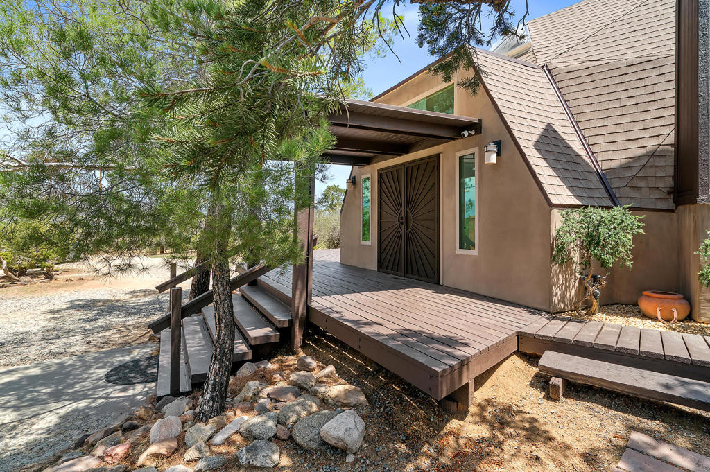 70075 Linda Vista Road Property Photo