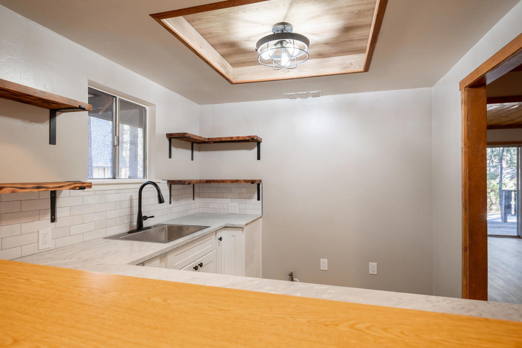 41603 Comstock Lane Property Photo 17