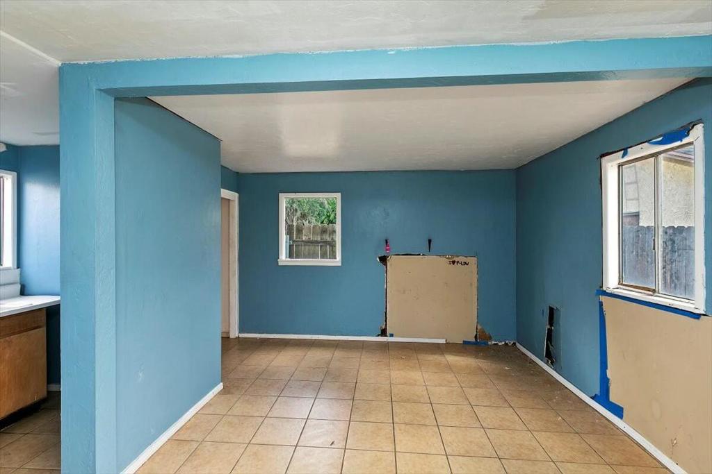 725 W 26th Street Property Photo 25