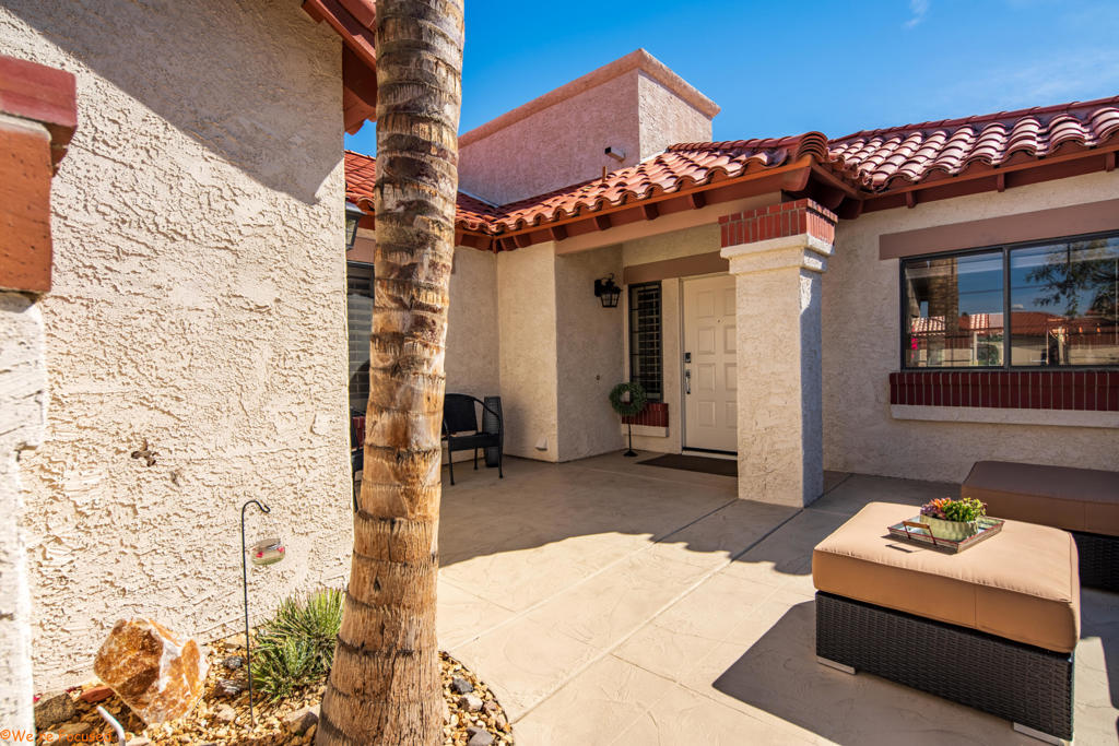 120 Avellino Circle Property Photo 3