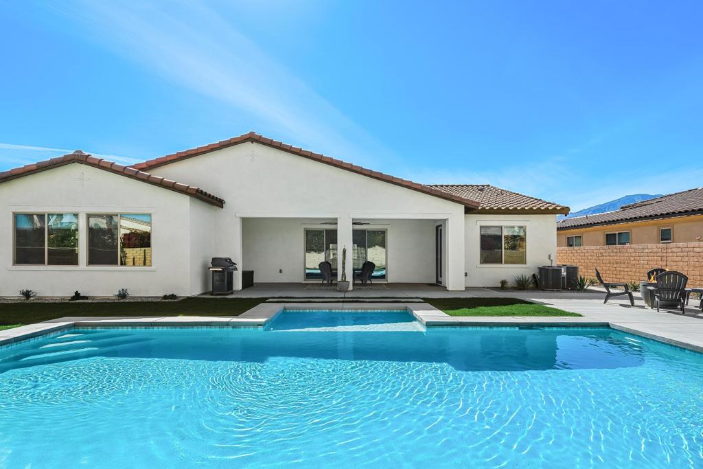 81790 Ameno Property Photo
