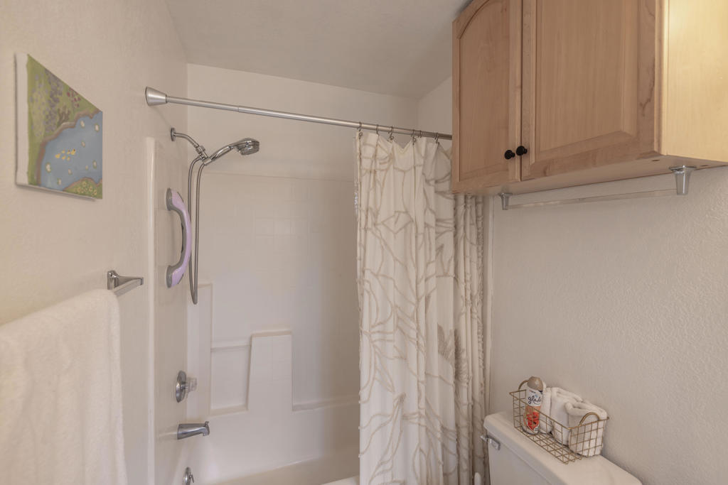 466 Spruce Lane Property Photo 17
