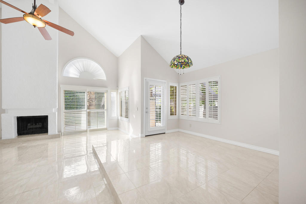 45455 San Pablo Avenue Property Photo 6